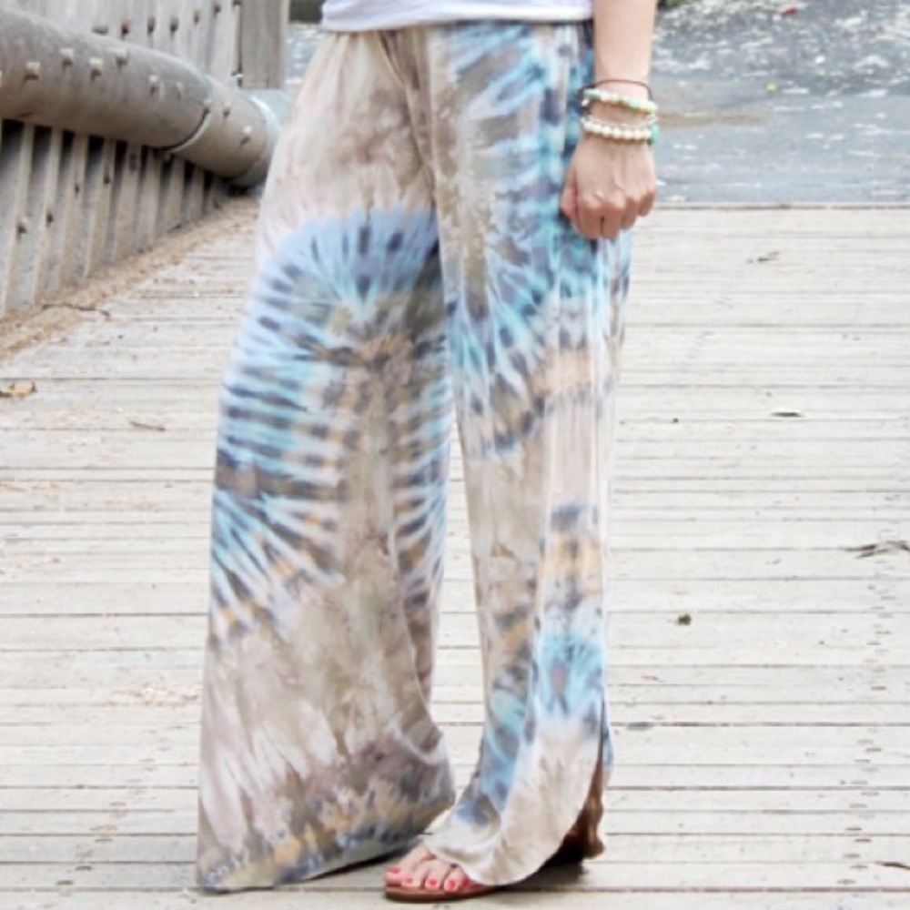 Brightly Twisted beach lounger pants